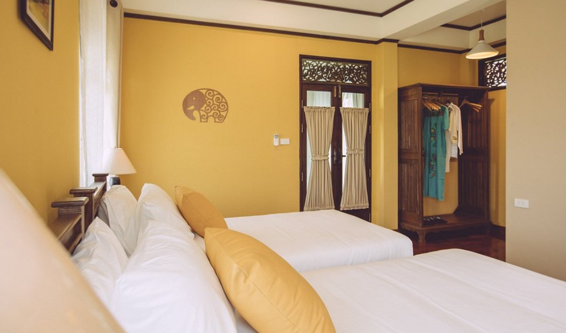 Resort 4